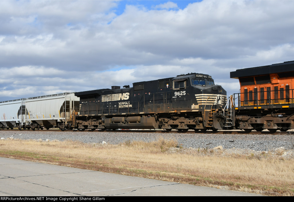 NS 9625 Roster shot